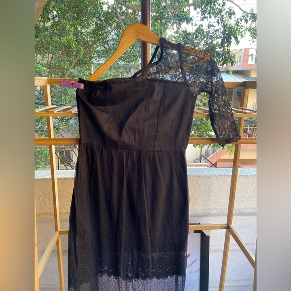 Elle Marvel Black Lace Dress. Size-S. - Picture 8 of 16